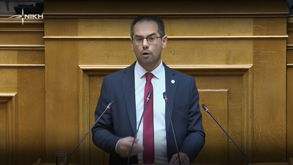 Ρούντας: «Οι συνεχείς νομοθετικές τροποποιήσεις τινάζουν στον αέρα την ασφάλεια δικαίου» Ο Γεώργιος Ρούντας μιλά στο βήμα της Βουλής, ασκώντας κριτική στην κυβέρνηση για την ποιότητα της νομοθέτησης, την απουσία ανάλυσης συνεπειών ρύθμισης και την προσφυγή σε έκτακτες διαδικασίες