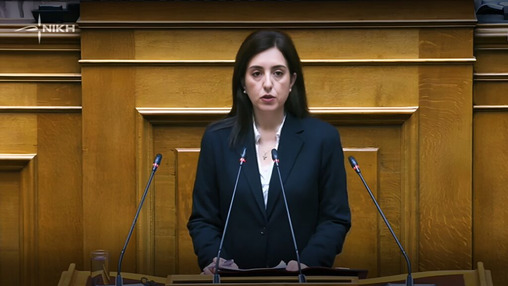 Η βουλευτής Β1 Βόρειου Τομέα της ΝΙΚΗΣ, Ασπασία Κουρουπάκη, μιλάει στη Βουλή για τα τρία χρόνια από την Εθνική Τραγωδία των Τεμπών, αποτίοντας φόρο τιμής στα θύματα και καταγγέλλοντας την κυβερνητική διαχείριση του δυστυχήματος