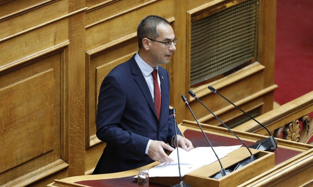 Ο Γεώργιος Ρούντας μιλά στη Βουλή για τη σημασία της ελληνικής γλώσσας και την καθιέρωση της Παγκόσμιας Ημέρας Ελληνικής Γλώσσας