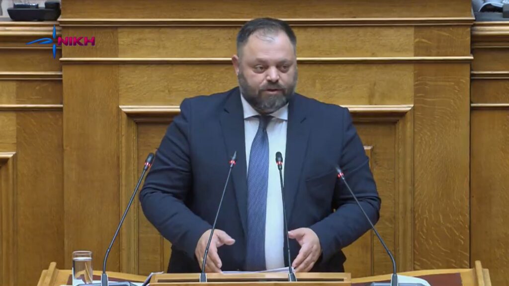 Ο βουλευτής Αχαΐας της ΝΙΚΗΣ, Σπυρίδων Τσιρώνης, μιλά στην Ολομέλεια της Βουλής κατά τη συζήτηση για τη σύμβαση έρευνας και εκμετάλλευσης υδρογονανθράκων νοτίως της Πελοποννήσου