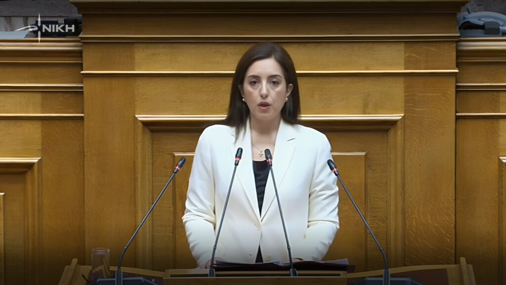 Η βουλευτής Β1 Βόρειου Τομέα Αττικής της ΝΙΚΗΣ, Ασπασία Κουρουπάκη, μιλά στη Βουλή για την Παγκόσμια Ημέρα της Γυναίκας, αναδεικνύοντας τον ρόλο της γυναίκας, της μητέρας και της οικογένειας