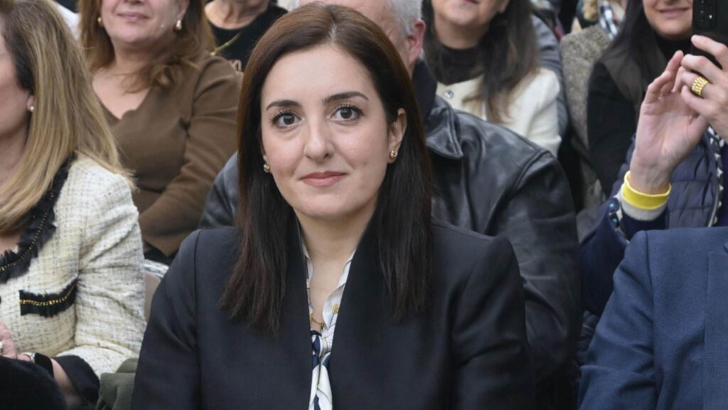 Η Ασπασία Κουρουπάκη αναδεικνύει τα σοβαρά εμπόδια πρόσβασης των πολιτών σε ιατρικές και οδοντιατρικές υπηρεσίες λόγω κόστους