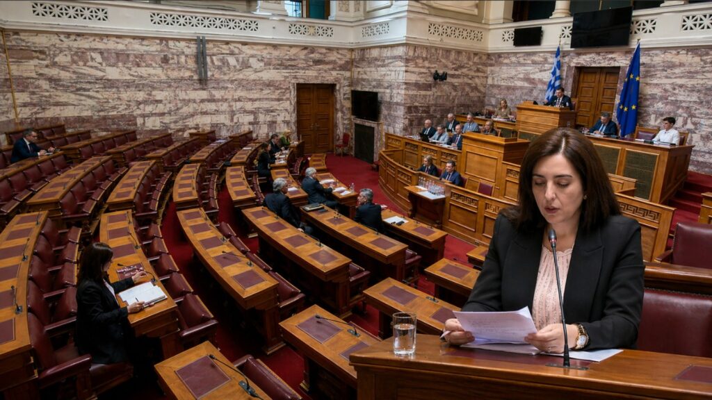 Η Ασπασία Κουρουπάκη μιλά στην Επιτροπή Θεσμών και Διαφάνειας για τους διορισμούς στην ΕΕΤΤ