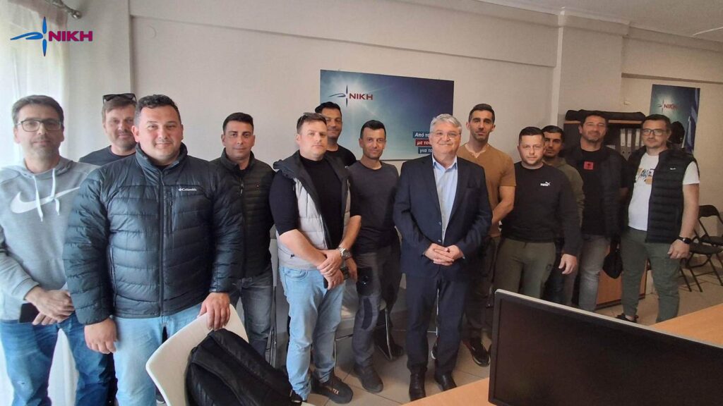 Ο Δημήτρης Νατσιός με αντιπροσωπεία πυροσβεστών στην Κατερίνη