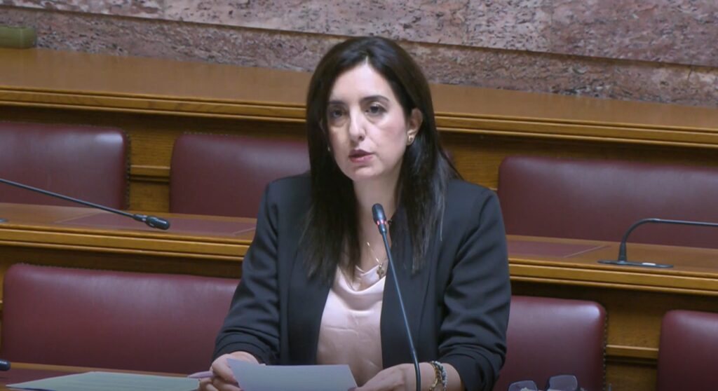 Κουρουπάκη προς Κεραμέως: «Μην παίζετε με τον ιδρώτα του ελληνικού λαού και τη σύνταξη των εργαζομένων» Η βουλευτής Β1΄ Βόρειου Τομέα Αθηνών της ΝΙΚΗΣ, Ασπασία Κουρουπάκη, μιλά στη Βουλή για το νομοσχέδιο της επαγγελματικής ασφάλισης και ζητά πλήρη προστασία των εισφορών και των συνταξιοδοτικών δικαιωμάτων των εργαζομένων