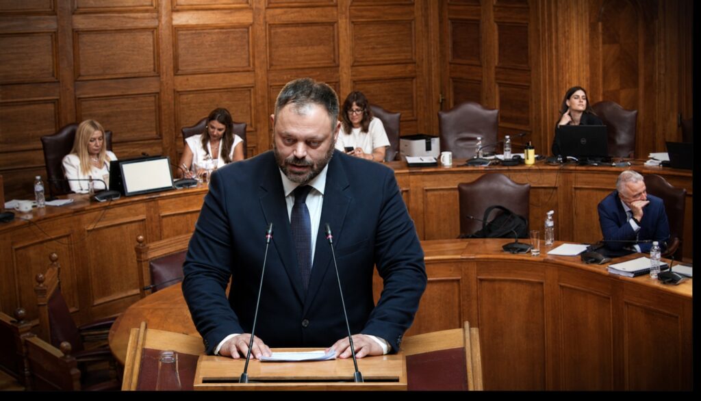 Τσιρώνης: «Η κυβέρνηση ζει από την αισχροκέρδεια και παριστάνει ότι την πολεμά» Ο βουλευτής Αχαΐας της ΝΙΚΗΣ, Σπύρος Τσιρώνης, μιλά στη Διαρκή Επιτροπή Παραγωγής και Εμπορίου για το νομοσχέδιο του Υπουργείου Ανάπτυξης σχετικά με την προστασία των καταναλωτών