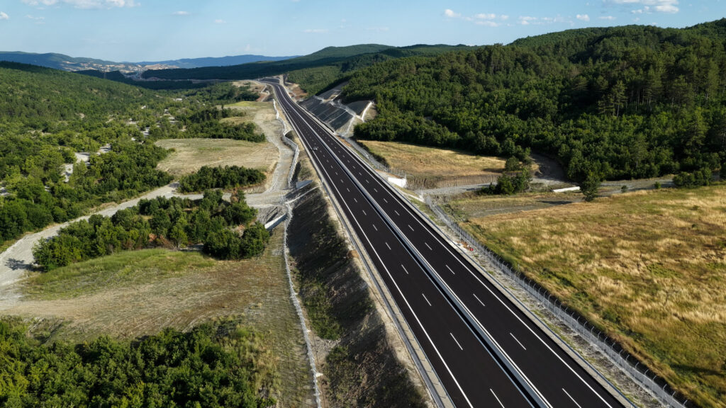 Η ΝΙΚΗ Φλώρινας σχολιάζει την ολοκλήρωση του Ε65 και ασκεί κριτική στο σημερινό μοντέλο λειτουργίας των ελληνικών αυτοκινητοδρόμων