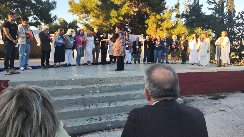 Επιστροφή στις ρίζες: Η ΝΙΚΗ Κορινθίας δίπλα στους Έλληνες υιοθετημένους στις ΗΠΑ Η ΝΙΚΗ Κορινθίας παρέστη στην εκδήλωση υποδοχής Ελλήνων που υιοθετήθηκαν στις ΗΠΑ και επέστρεψαν στην Ελλάδα αναζητώντας τις ρίζες και τις οικογένειές τους
