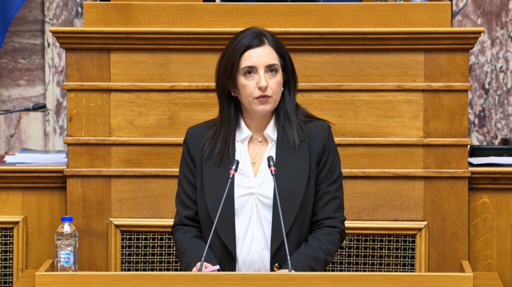 Η Ασπασία Κουρουπάκη καταγγέλλει τα κενά στην καθολική επαλήθευση ηλικίας και ζητά ρητές εγγυήσεις για ιδιωτικότητα, KidsWallet και προσωπικά δεδομένα
