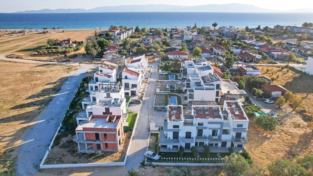 Η ΝΙΚΗ Καβάλας θέτει ερωτήματα για τη λειτουργία τμήματος βουλγαρικής γλώσσας στο Οφρύνιο και για την αγορά ακινήτων από αλλοδαπούς στην Ανατολική Μακεδονία και τη Θράκη