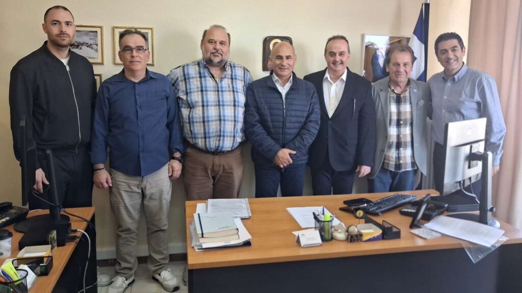 Συνάντηση Δελβερούδη με το νέο Δ.Σ. της Ένωσης Ξενοδόχων Πιερίας Η Ασπασία Κουρουπάκη έθεσε στην Επιτροπή Θεσμών και Διαφάνειας κρίσιμα ερωτήματα για τα 250 δισ. ευρώ ενεργειακών πόρων, την ΕΔΕΥΕΠ, τις γεωτρήσεις και την ανανέωση των διοικήσεων